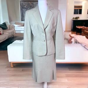 Women's Beige Blazer and Skirt Set